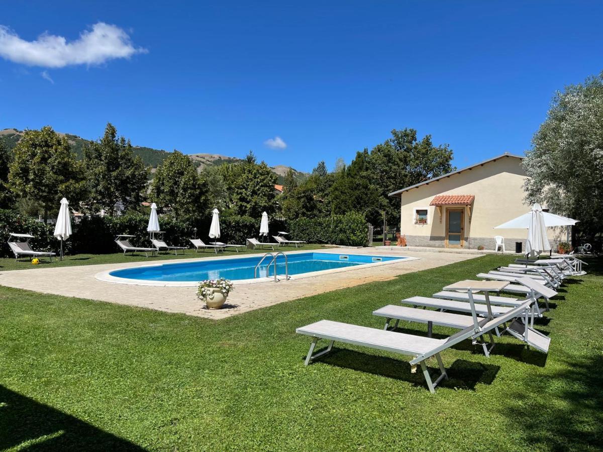 Agriturismo Cupello Cagnano Amiterno Bagian luar foto