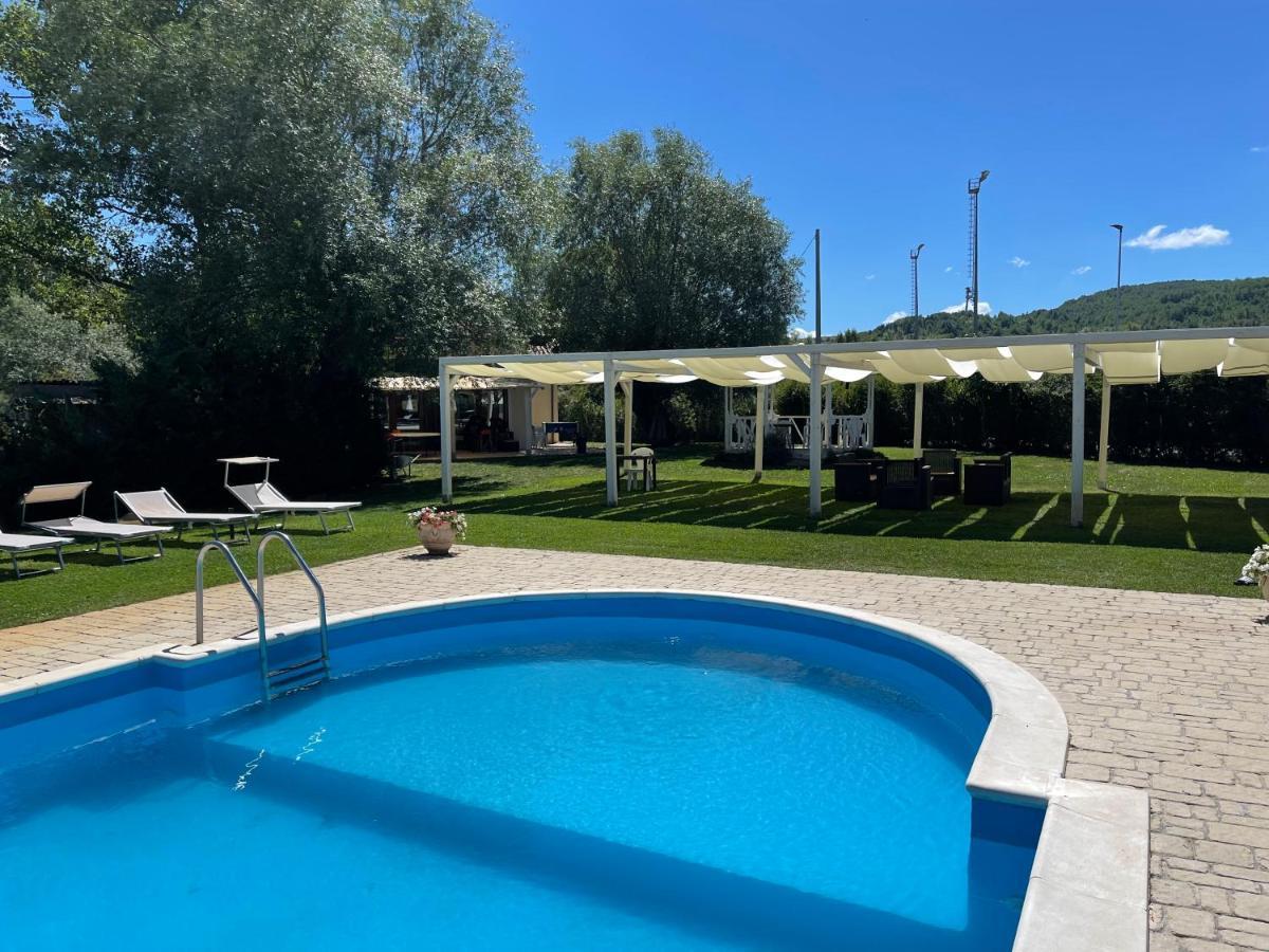 Agriturismo Cupello Cagnano Amiterno Bagian luar foto