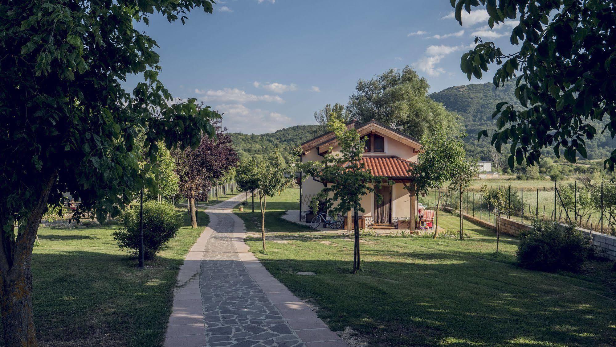 Agriturismo Cupello Cagnano Amiterno Bagian luar foto