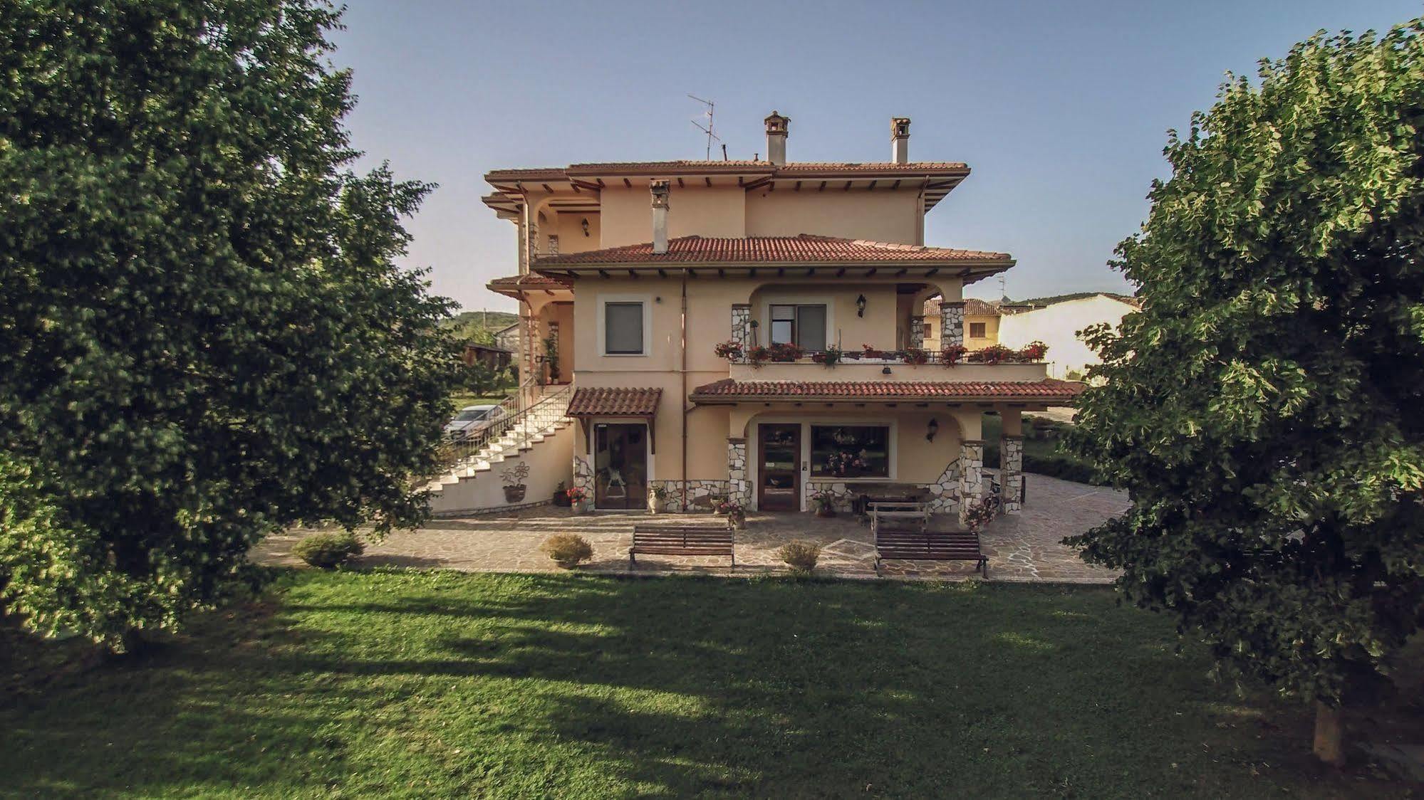 Agriturismo Cupello Cagnano Amiterno Bagian luar foto